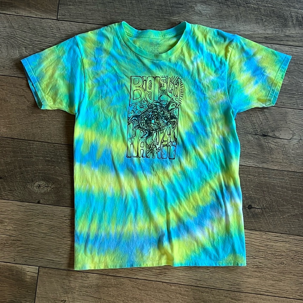 Big island, Hawaii tie-dye T-shirt boys large 14 to 16 green and blue.